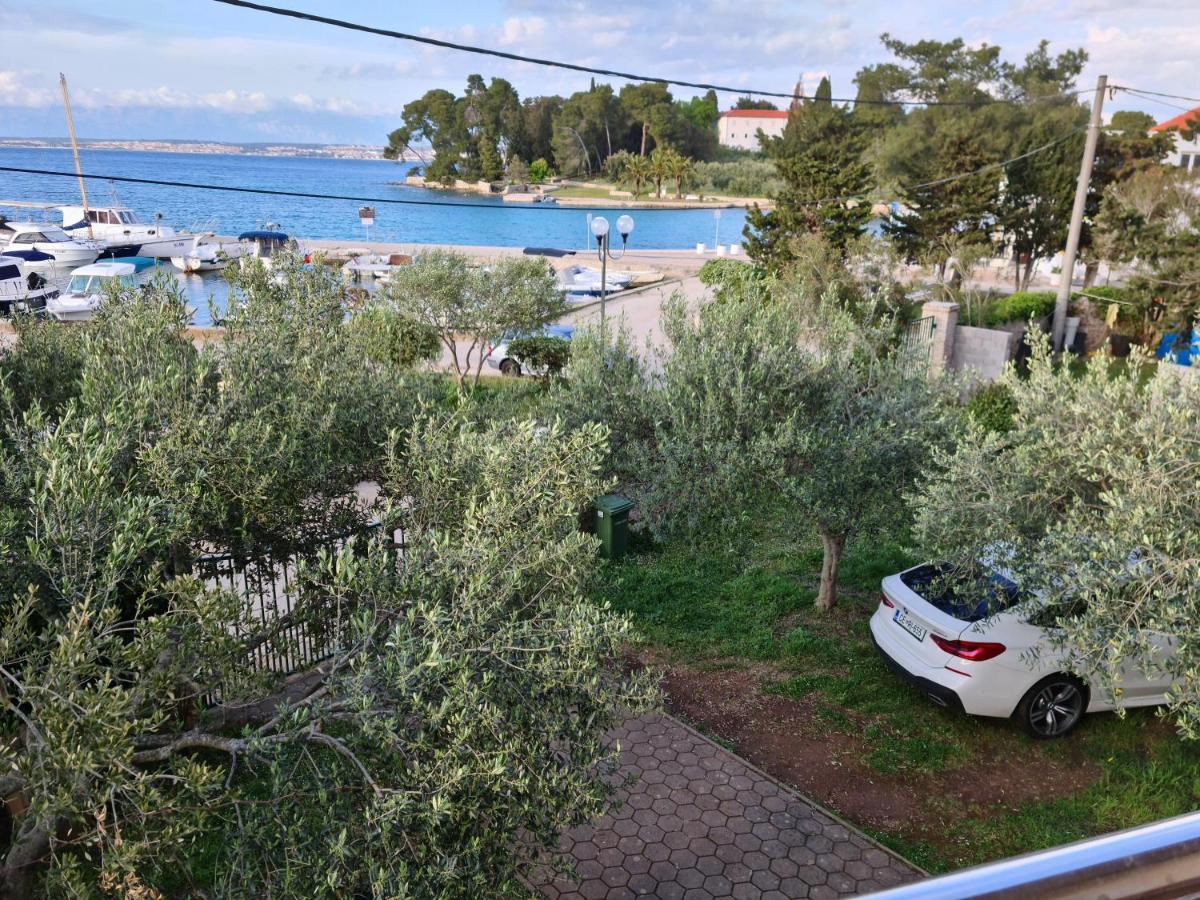 Apartmani Junto Preko Esterno foto