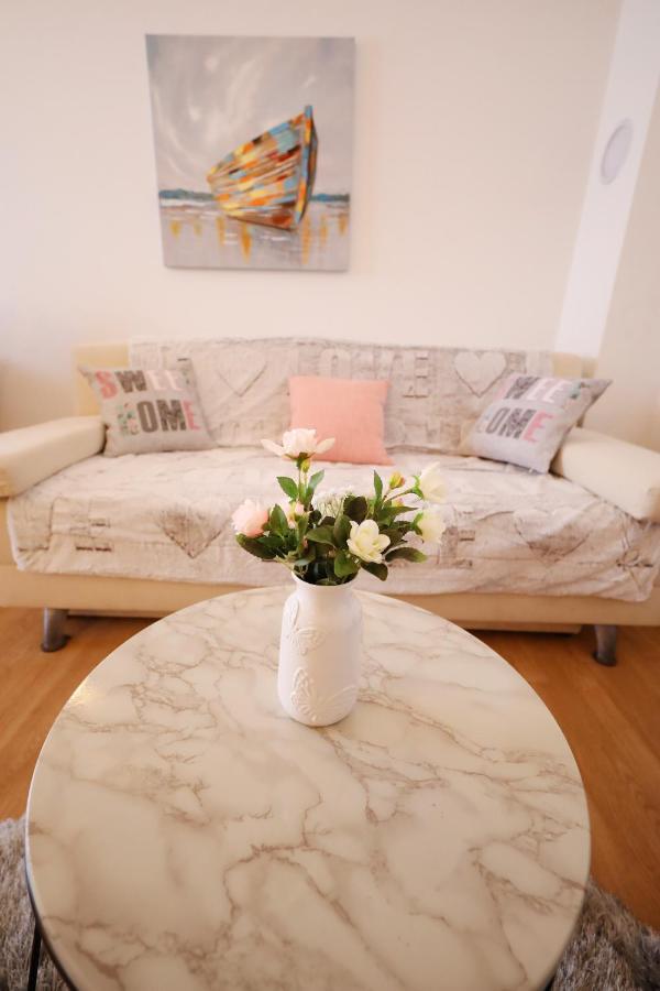 Apartmani Junto Preko Esterno foto