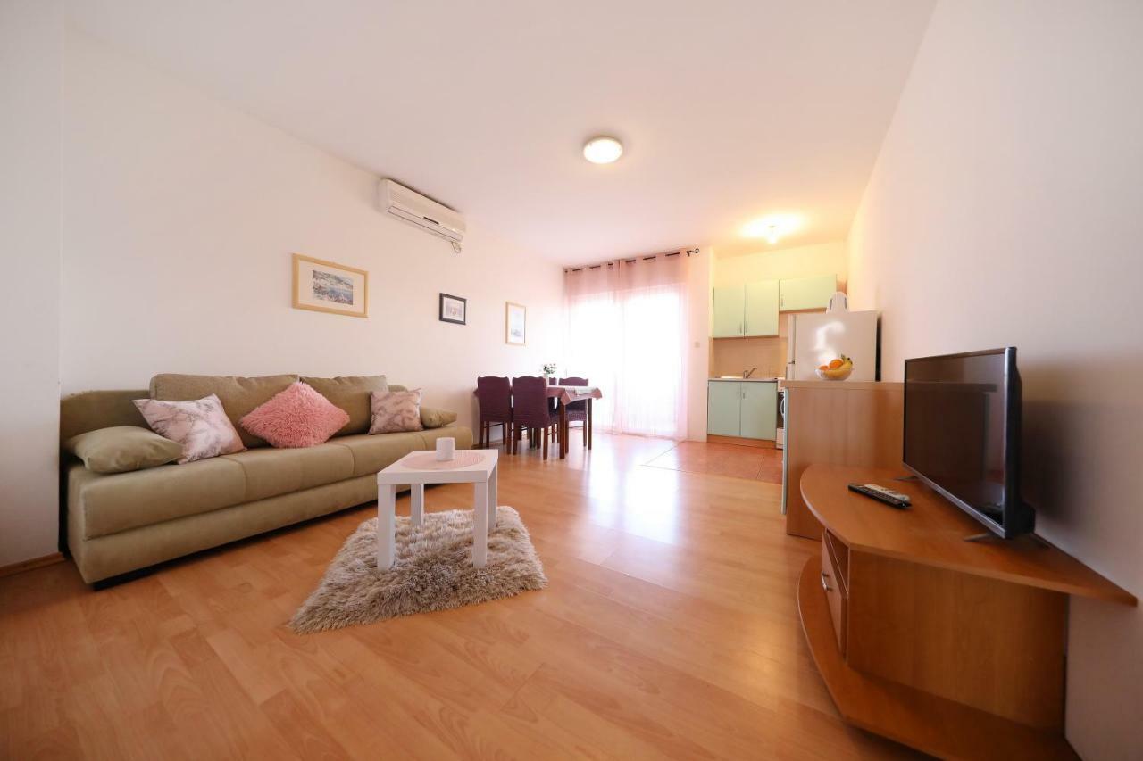 Apartmani Junto Preko Esterno foto